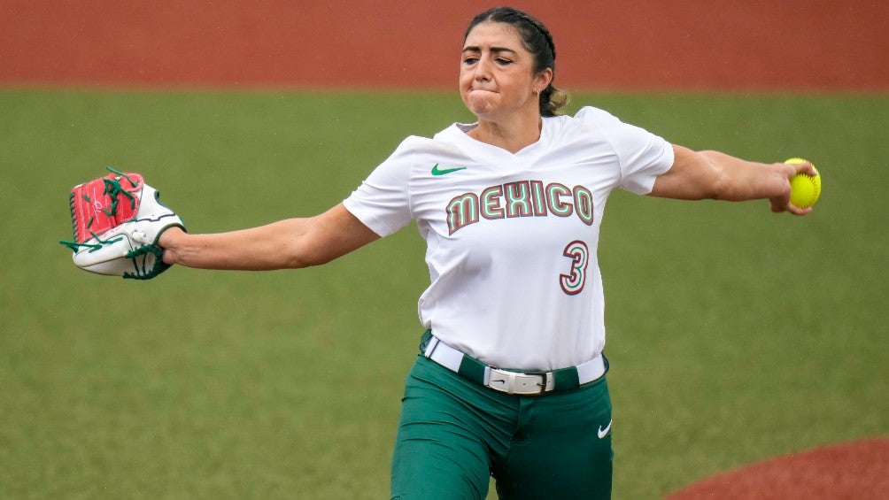 Video: Lanzadora de Selección Mexicana de Softbol aparecerá en película de Jackass