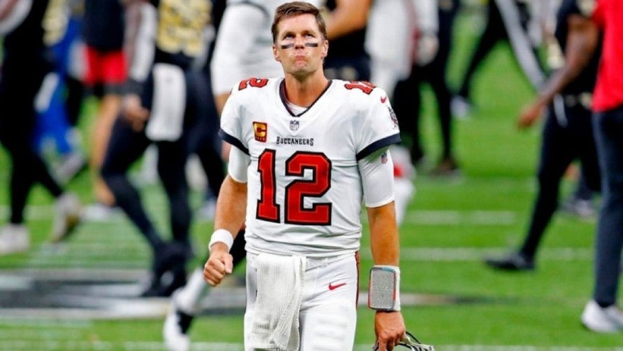 Tom Brady durante un partido con Bucs