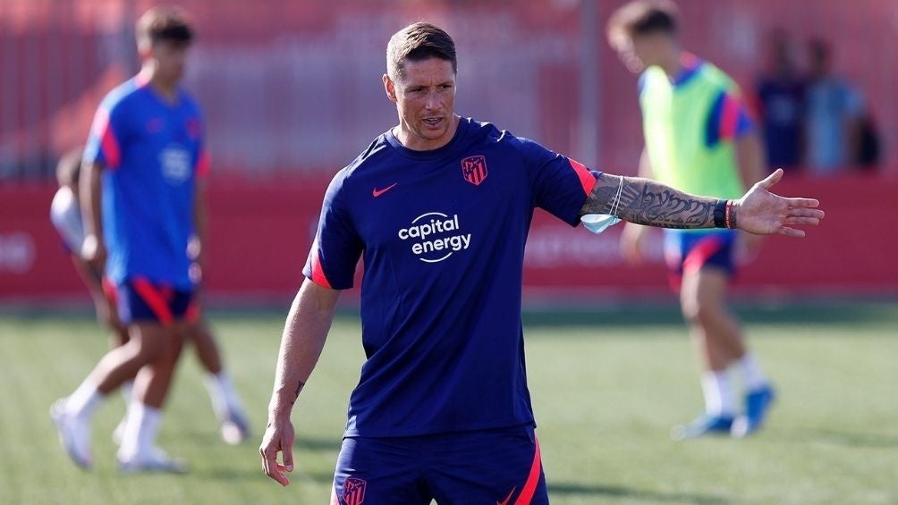 Fernando Torres dando indicaciones 