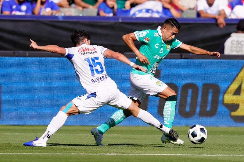 Nacho Rivero durante un partido con Cruz Azul