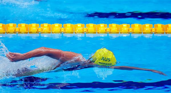 Emma McKeon en acción durante Tokio 2020