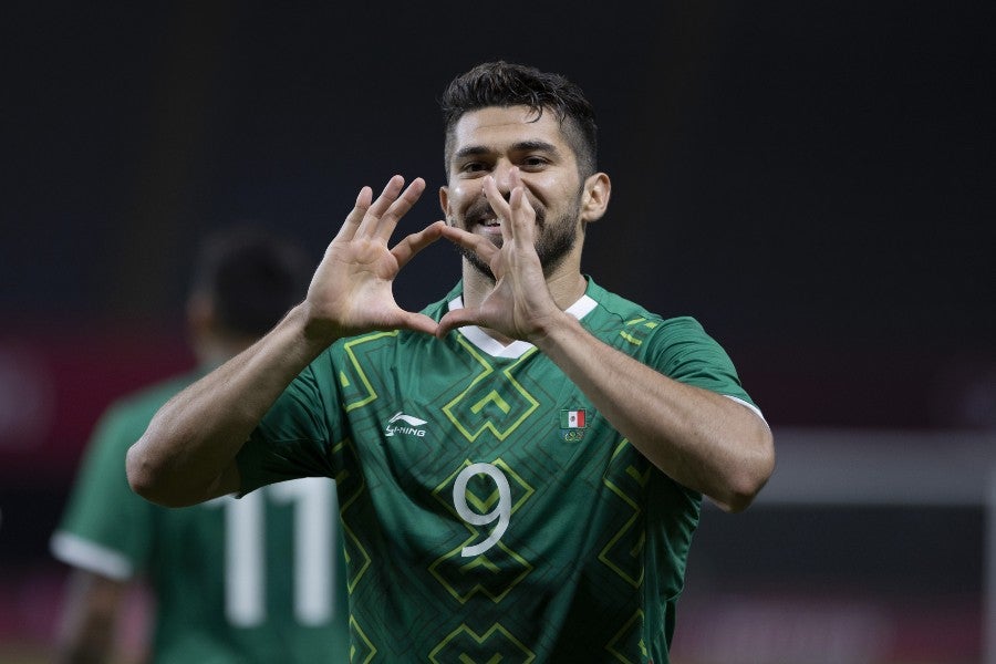 Henry Martín celebrando un gol con el Tri Olímpico