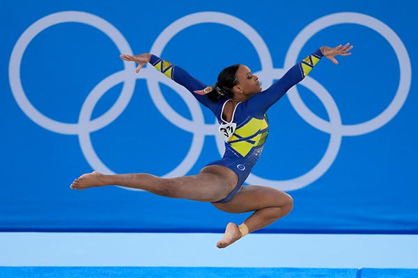 Rebeca Andrade durante su rutina