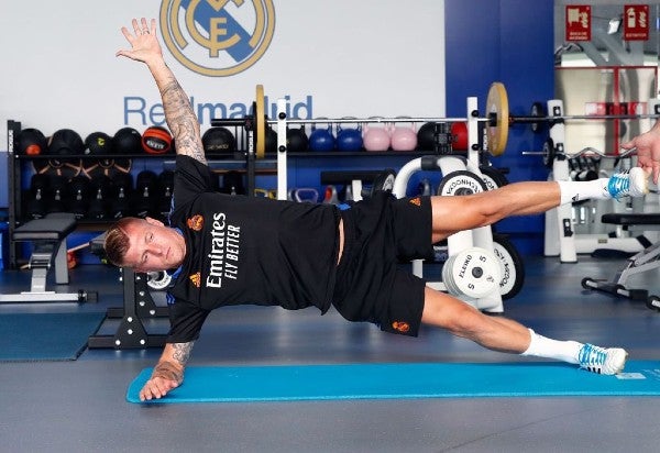 Toni Kroos durante entrenamiento con el Real Madrid