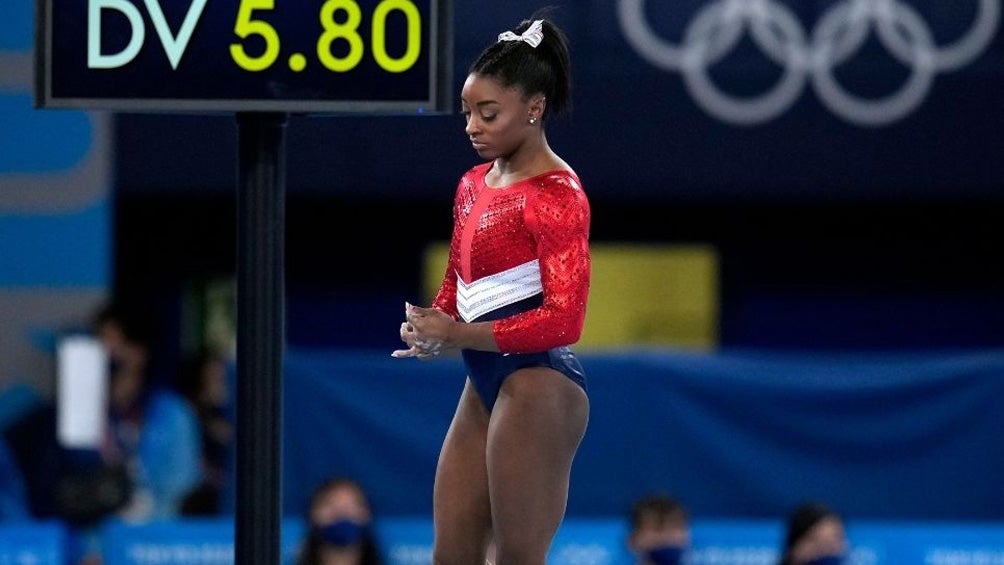 Simone Biles en una competencia 