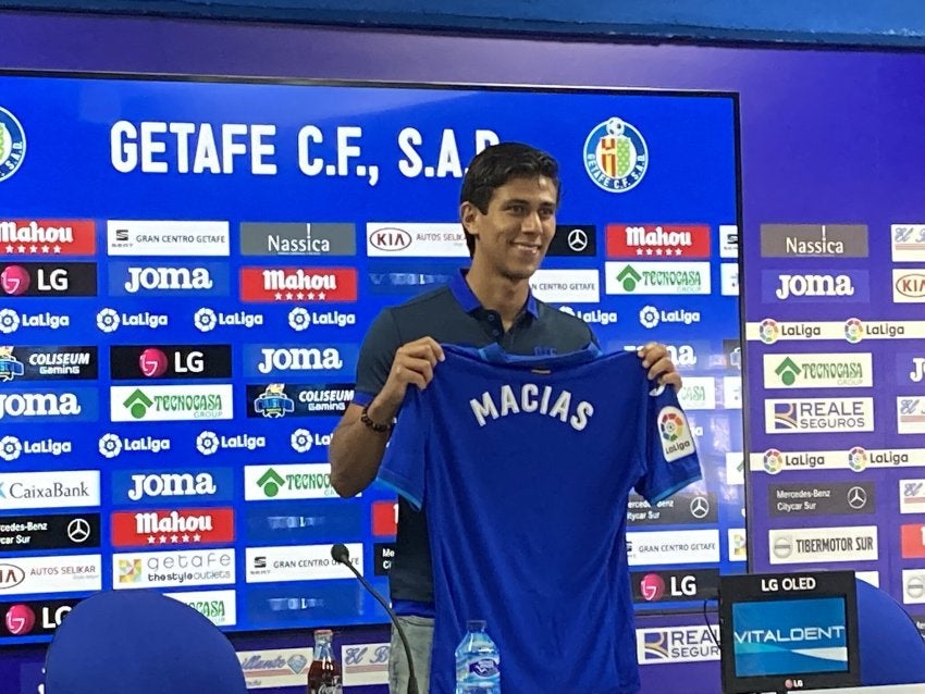 Macías presentado como nuevo jugador del Getafe