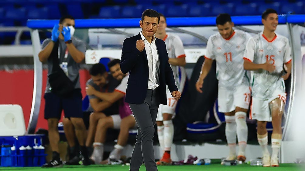 Jaime Lozano en el partido ante Corea 