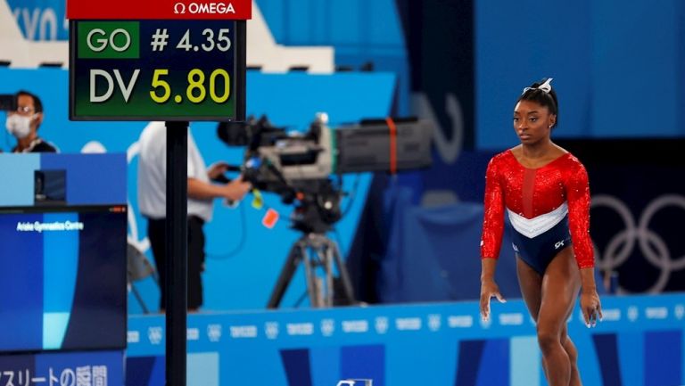 Simone Biles previo a una prueba