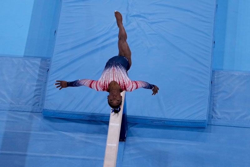 La gimnasta durante su rutina