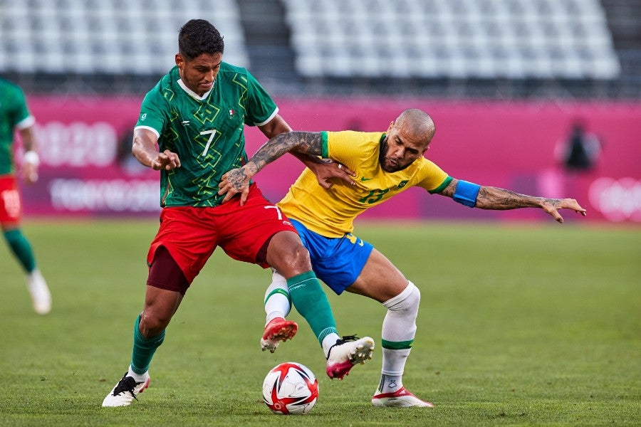 Luis Romo en derrota vs Brasil