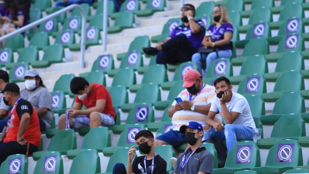 Aficionados de Mazatlán FC en el Kraken