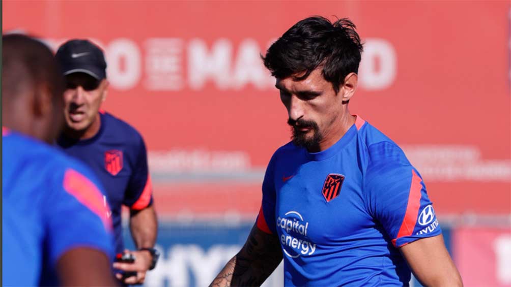 Stefan Savic regresó a entrenar