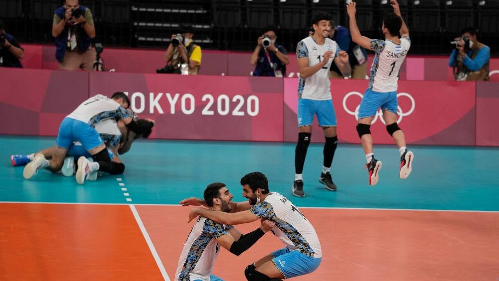 Los argentinos celebrando la victoria ante Brasil