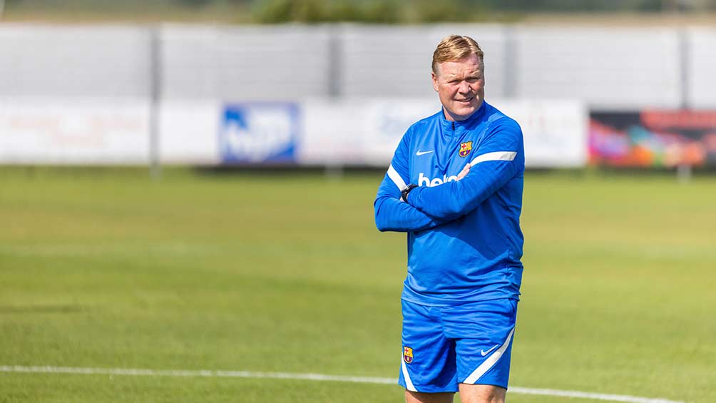 Koeman en un entrenamiento del Barça