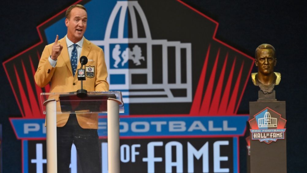 Peyton Manning en la ceremonia de inducción al Salón de la Fama de la NFL