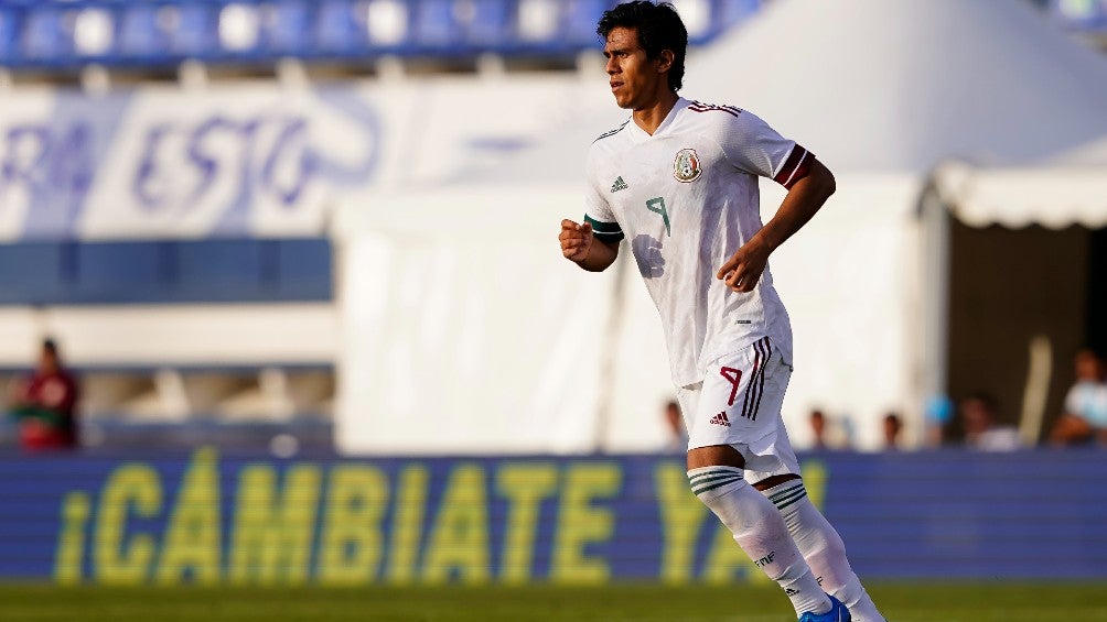 JJ Macías durante entrenamiento con la Selección Mexicana previo a Tokio 2020