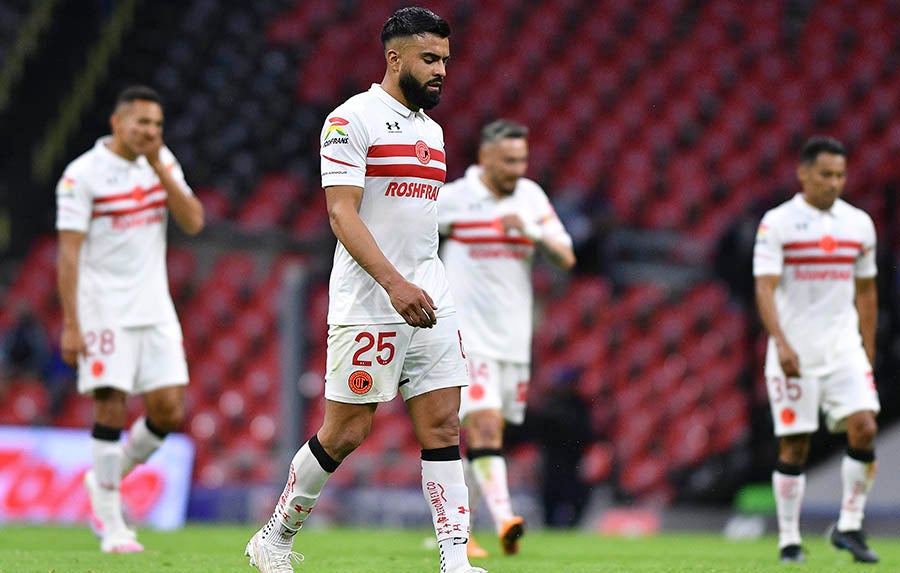 Jugadores del Toluca, tras derrota ante La Máquina