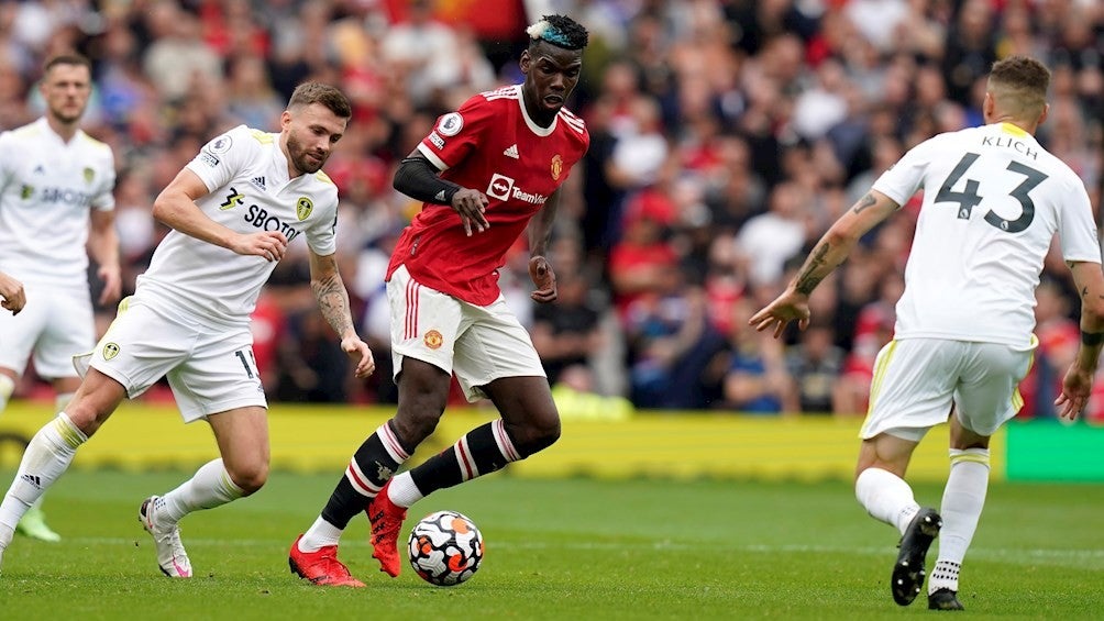 Paul Pogba durante un partido con Manchester United