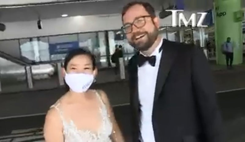 La pareja en el aeropuerto de Los Angeles