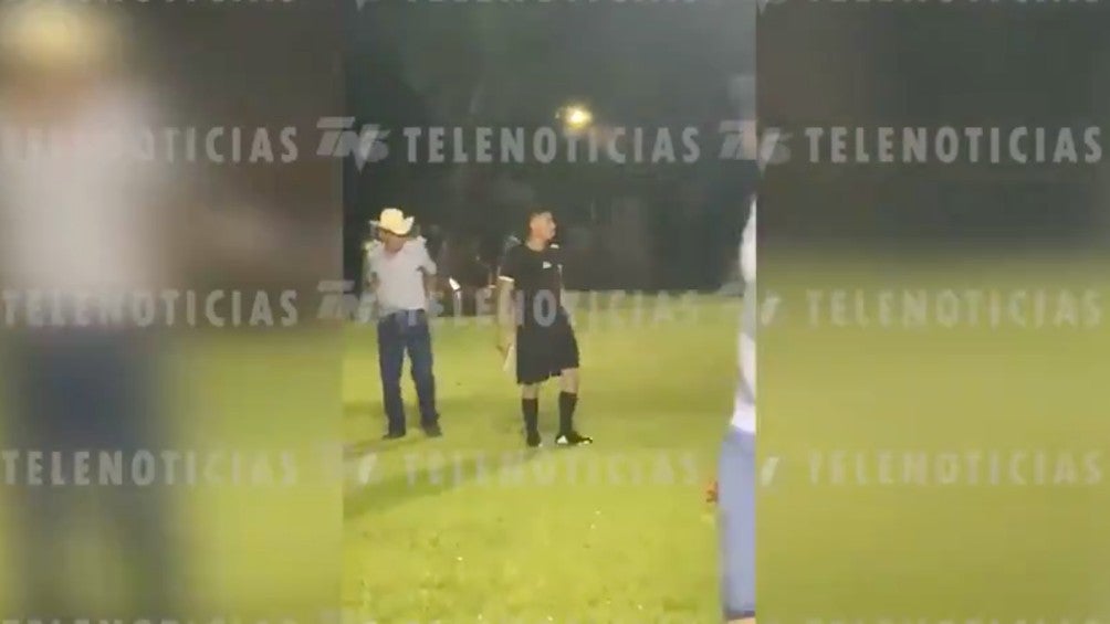 Árbitro hondureño sacó una pistola para defenderse