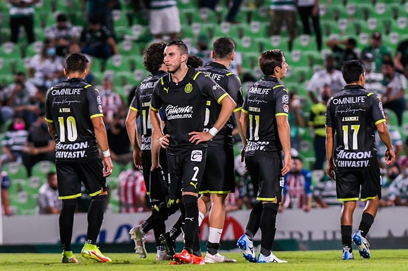  Alejandro Mayorga durante un duelo con Chivas 