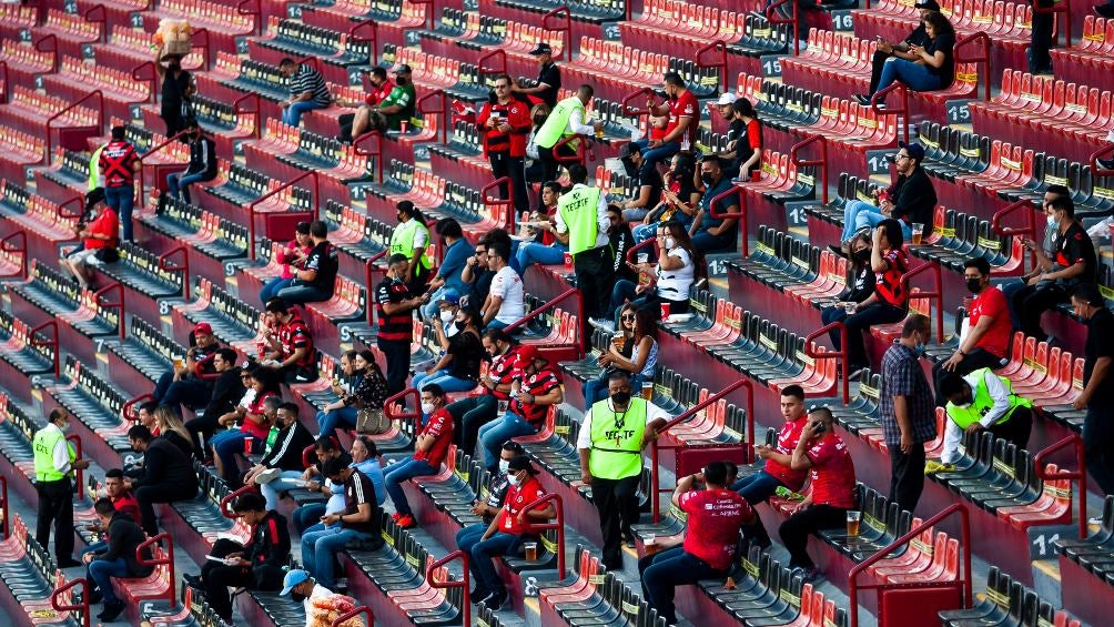 Afición de Xolos en el Estadio Caliente