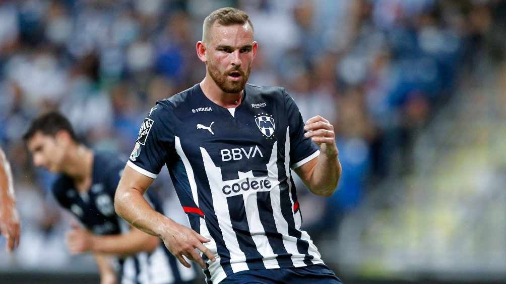 Janssen durante un partido con Rayados en el BBVA