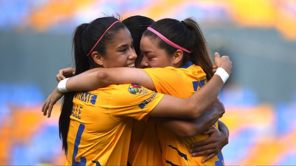 Jugadoras de Tigres en un partido