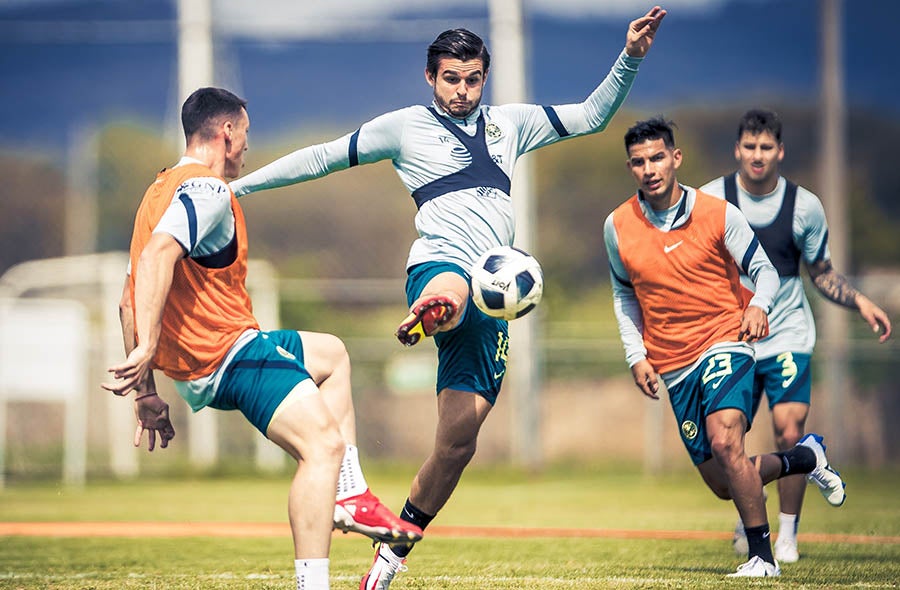 Nicolás Benedetti en entrenamiento