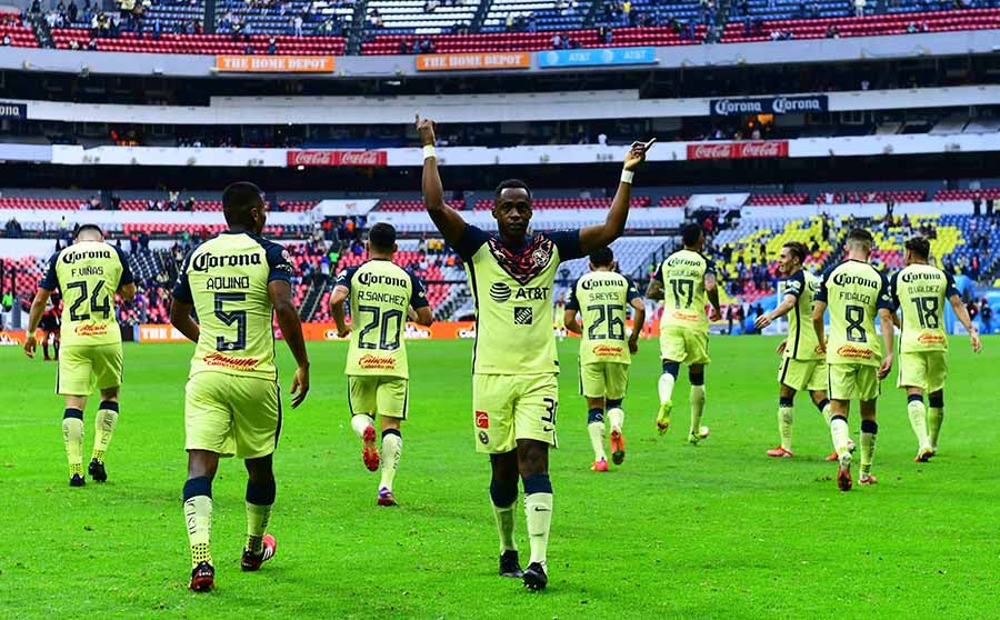 Renato Ibarra celebra gol a Xolos