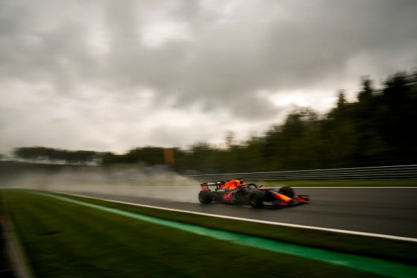 Verstappen en acción durante el GP de Bélgica