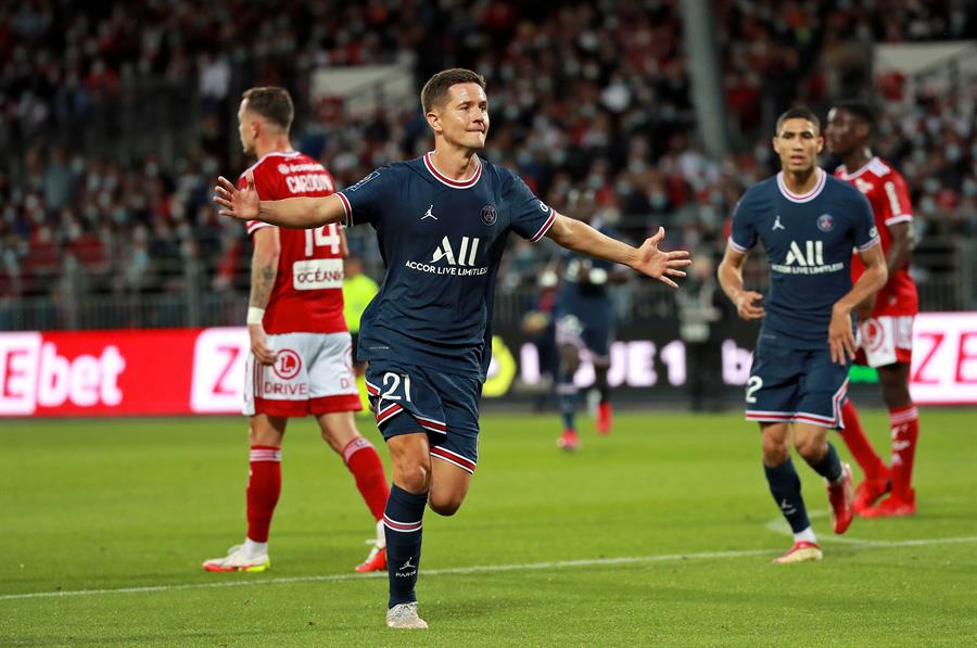 Ander Herrera durante un partido con el PSG