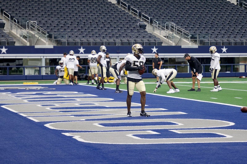 Los Saints entrenando en el estadio de Cowboys