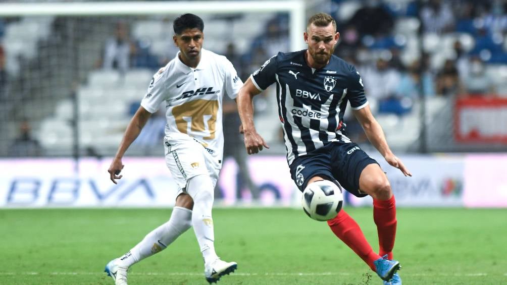 Janssen en un partido con Rayados