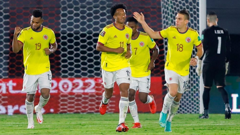 Jugadores colombianos festejando el gol de Juan Cuadrado