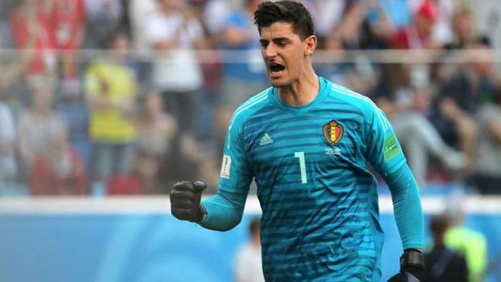 Thibaut Courtois durante el duelo con Bélgica