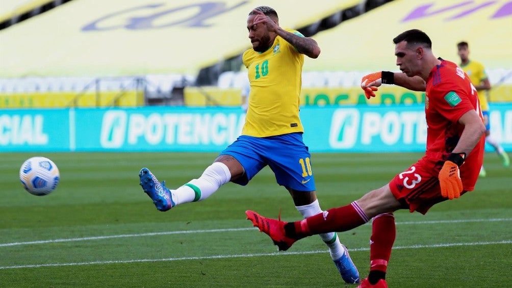 Dibu Martínez, tras Argentina vs Brasil: 'Nunca dudamos en venir por amor a la camiseta'