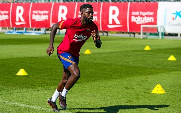 Samuel Umtiti durante entrenamiento con el Barcelona 