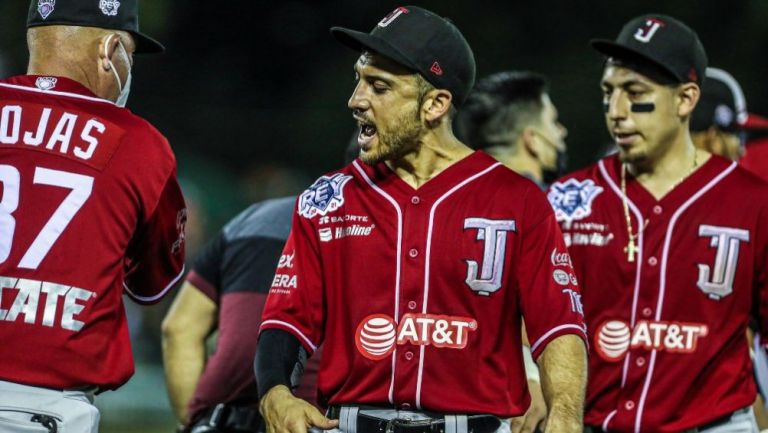 Acción en el Leones de Yucatán vs Toros de Tijuana