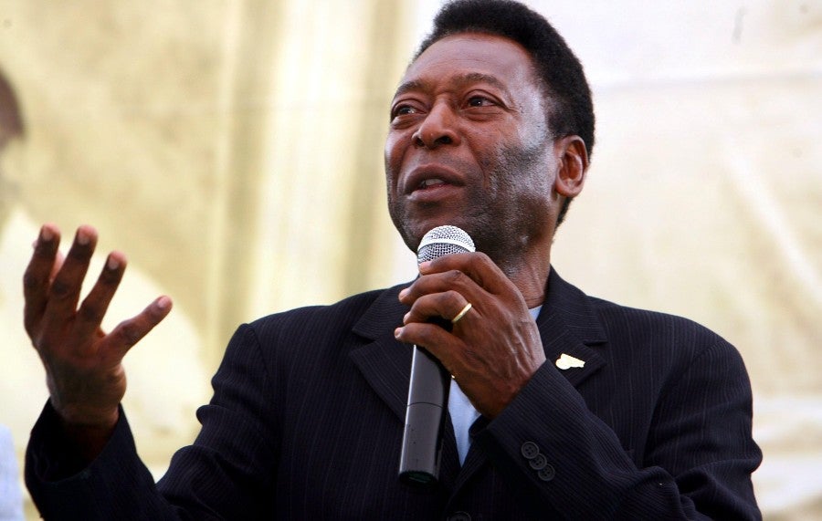 Pelé dejó la terapia intensiva