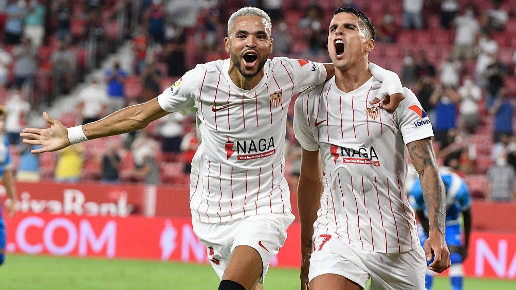 Jugadores del Sevilla festejan una anotación en LaLiga 