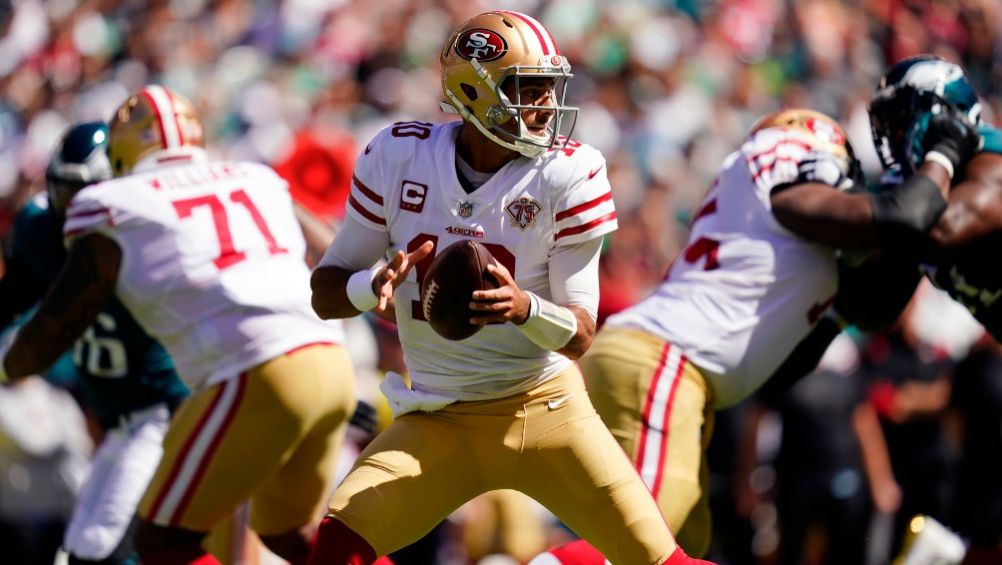 Garoppolo en el duelo entre 49ers y Eagles