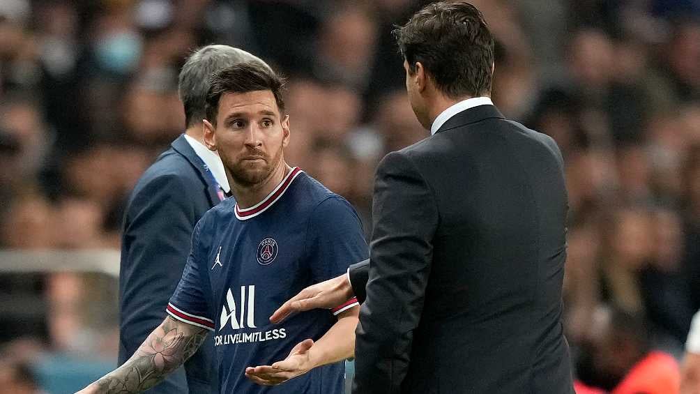 Messi y Pochettino durante el partido