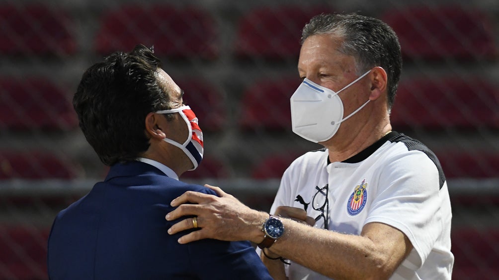 Michel Leaño y Ricardo Peláez en juego del Rebaño