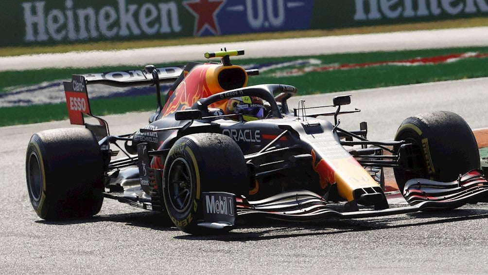 Checo Pérez en el Gran Premio de Italia