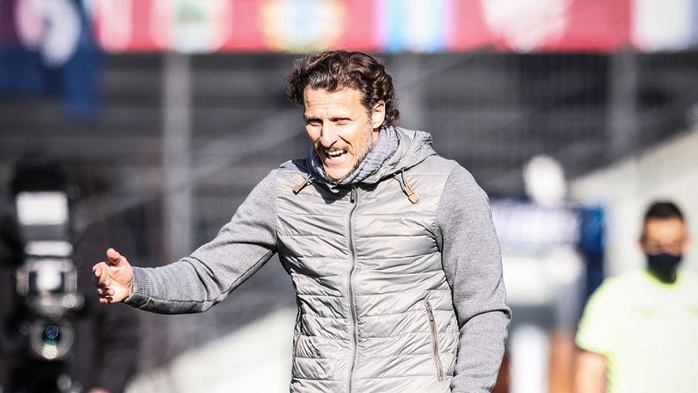 Diego Forlán fue destituido del Atenas de Uruguay