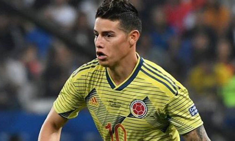 James Rodríguez durante juego con Colombia