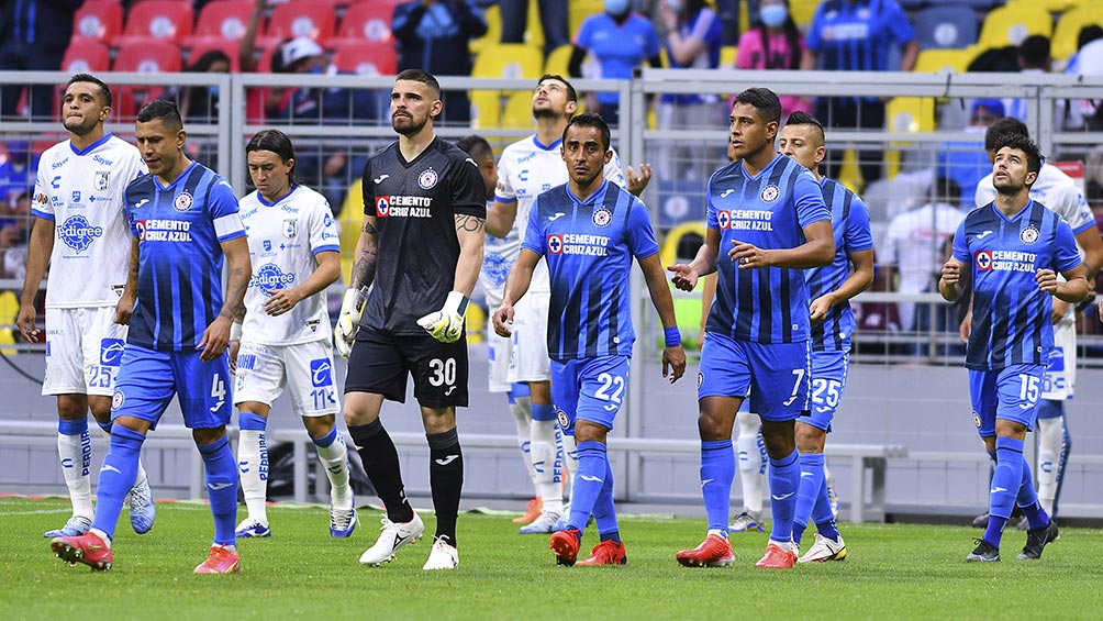 Jugadores de Cruz Azul previo a un partido 