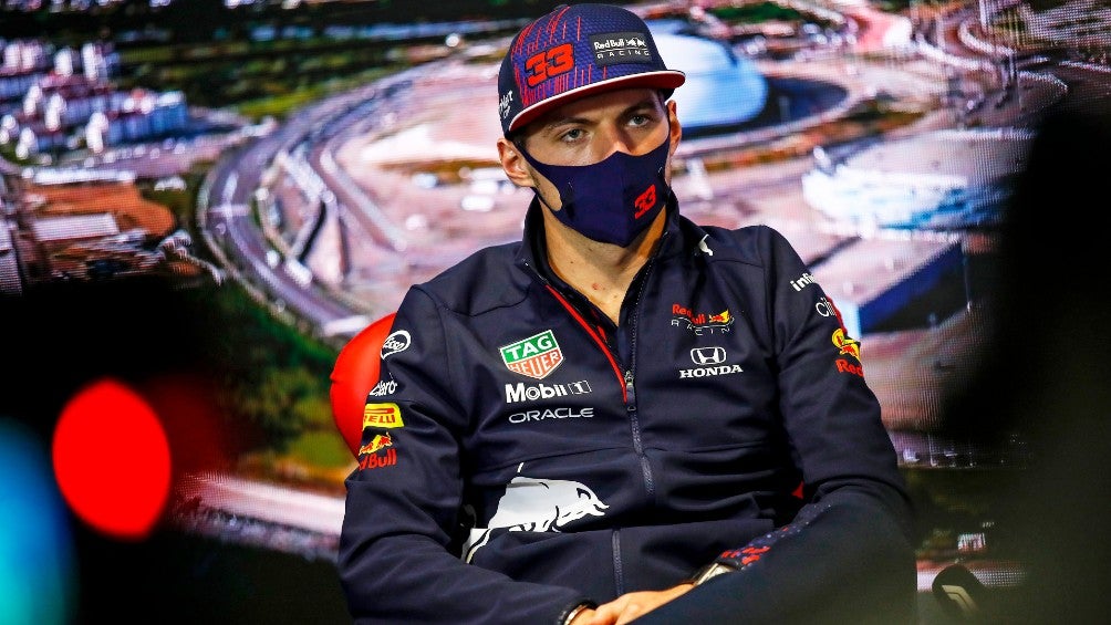 Max Verstappen durante conferencia de prensa en el GP de Rusia