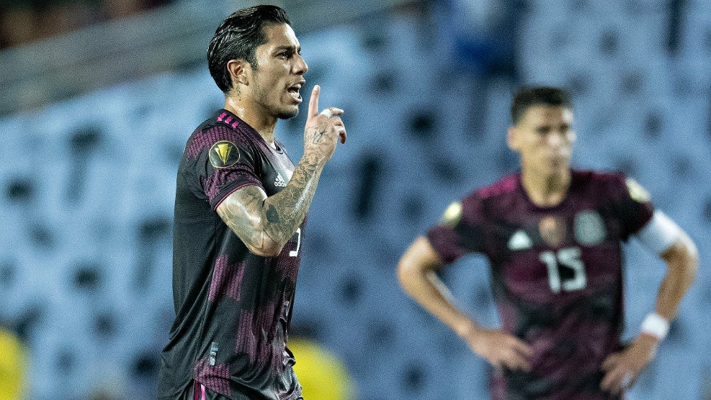 Carlos Salcedo reacciona con la Selección Mexicana en la Copa Oro